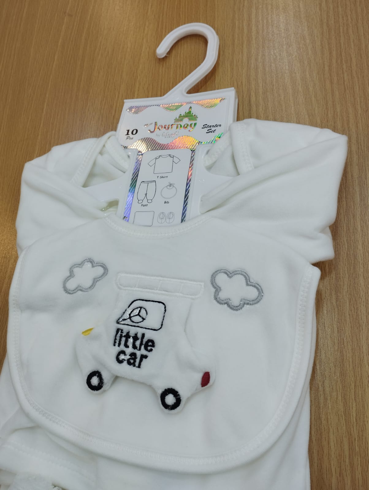 JOURNEY starter set for newborn baby pack of 10 (WHITE MERCEDEZ) 0-3M